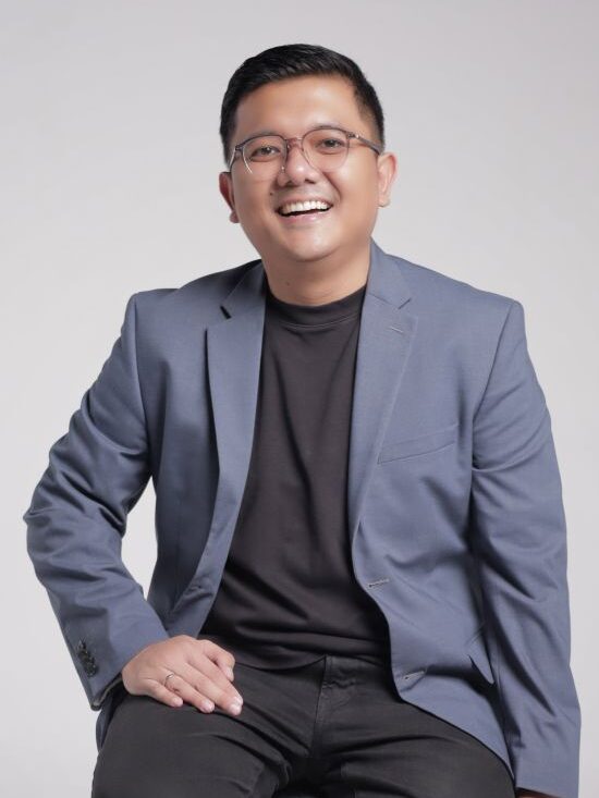 Diera Gala Paksi